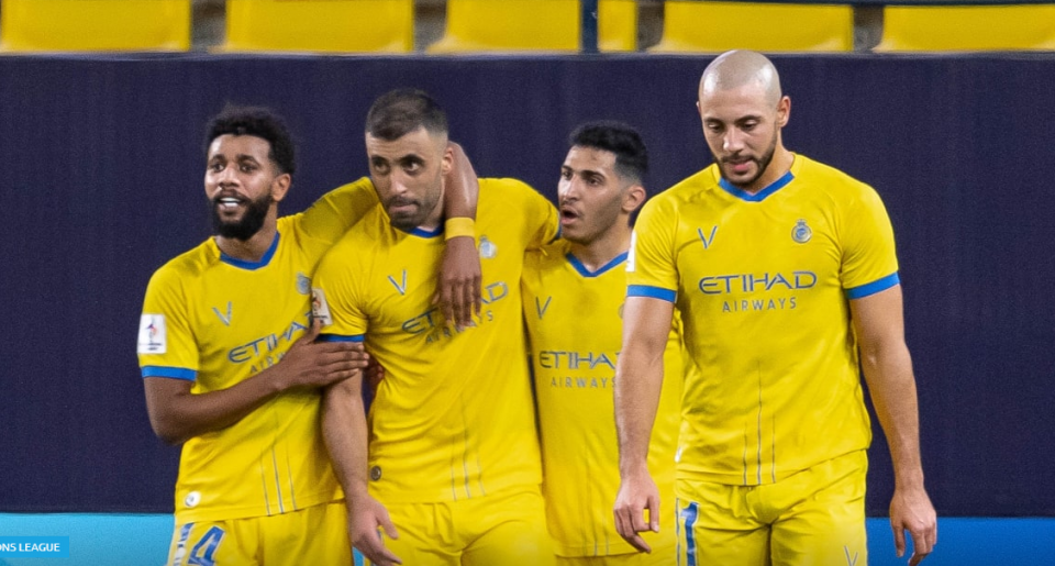 亚冠今晚再迎强敌；皇家马德里远射贴柱；主帅态度：管理层满意；球探报告显示潜力的简单介绍