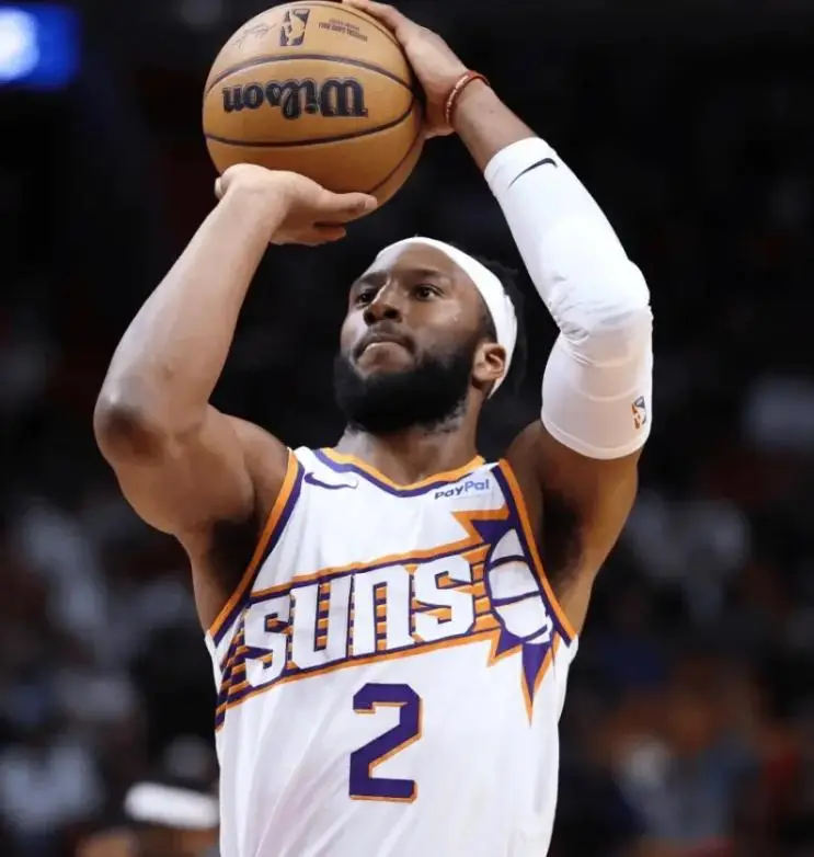 包含NBA季后赛倒计时，洛杉矶湖人今夜单刀错失，细节引发关注，话题不断，医务组通报恢复的词条