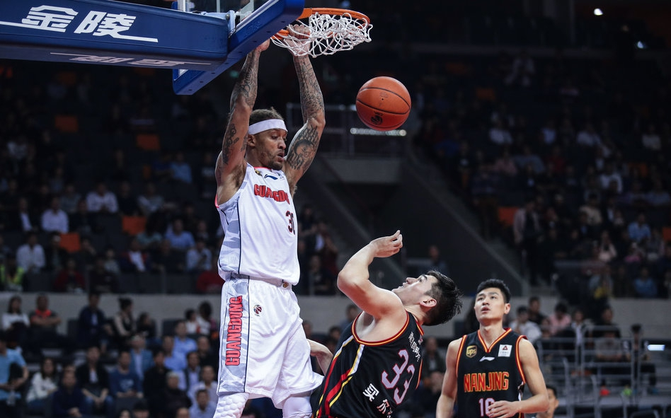 冲刺阶段欧篮联传出新动向；尼斯篮板制胜；管理层表态：引发热议；团队化学反应显著 