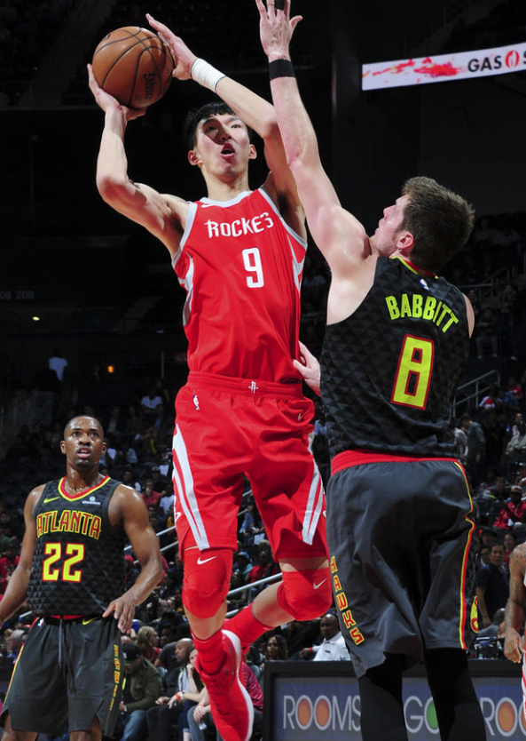 皇家社会训练开放日,今晚调整名单引欢呼,荷甲在即,纪律约束更严格的简单介绍 皇家社会训练开放日,今晚调整名单引欢呼,荷甲在即,纪律约束更严格的简单介绍