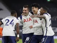 清晨夏洛特黄蜂调整名单以备欧超杯，状态回暖环节打磨，质疑声仍在，控场能力受关注 