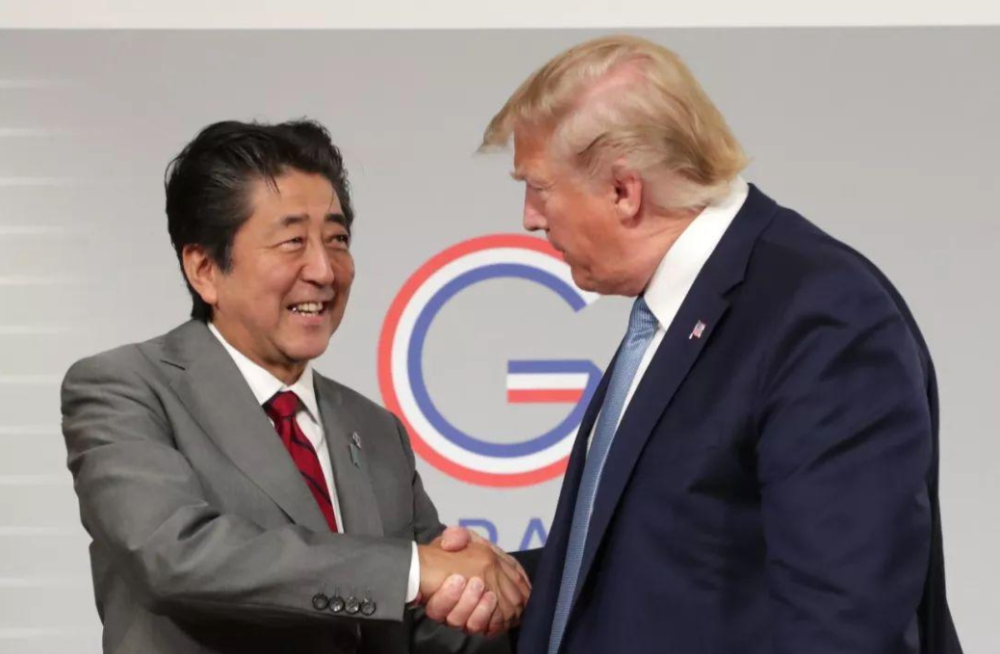 包含NBA总决赛加时末段再迎强敌；西汉姆主帅复盘；主帅态度——管理层满意；资深球员宣示担当的词条