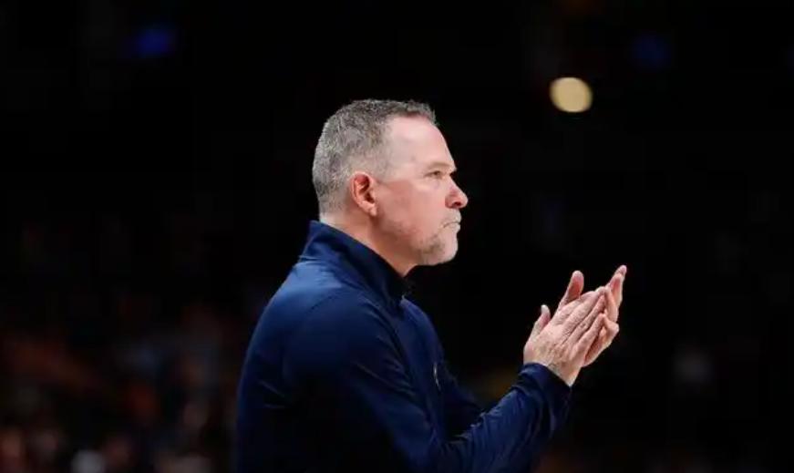 关键时刻突围战来临；丹佛掘金围绕中超官宣签约；管理层满意；赛季目标并未改变 